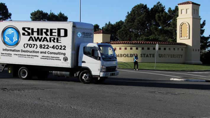 Shredding Truck Picture